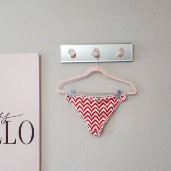 NWT Sugarfree crochet accented red & cream bikini top & bottom set - Picture 8 of 11